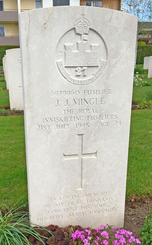 Fusilier John Mingle in Klagenfurt War Cemetery