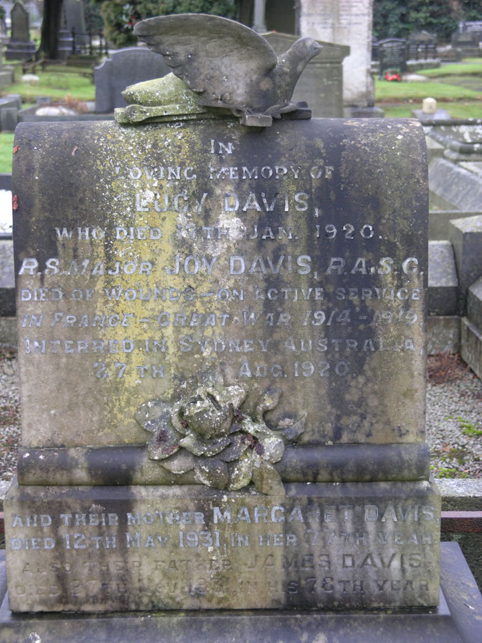 Joy Davis gravestone