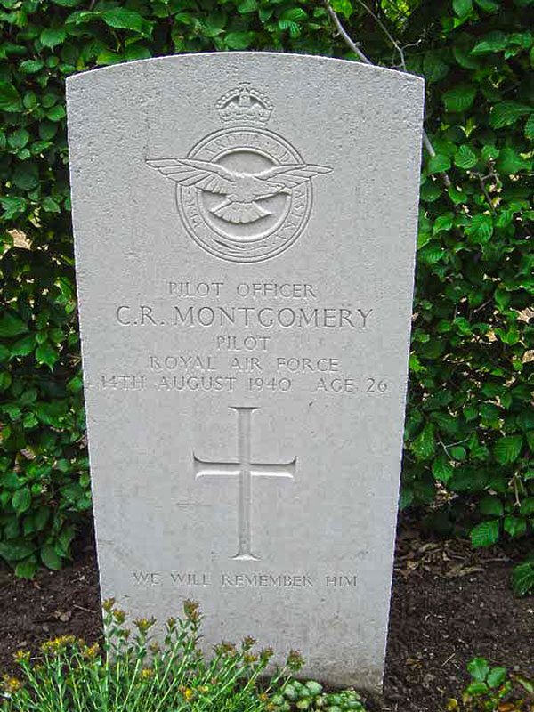 Pilot Officer Cecil Robert Montgomery gravestone